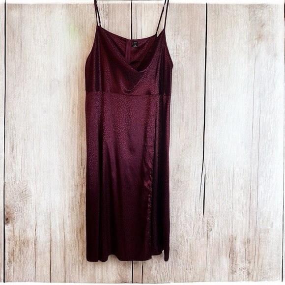 Burgundy SHEIN dress with cowl neck - 3XL (F7) - Picture 4 of 4